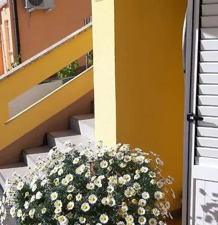Apartment And Room Hudoletnjak * Silo (Krk)