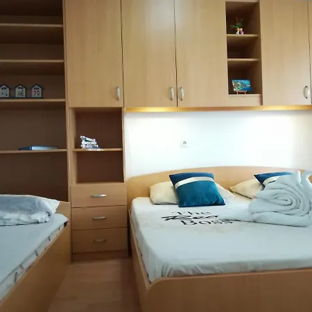 Apartman Apartment And Room Hudoletnjak