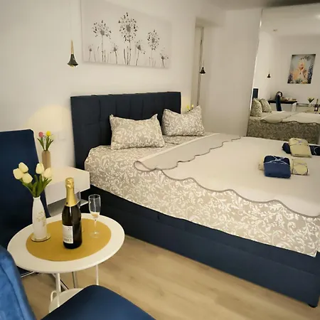 Appartement And Hudoletnjak Šilo